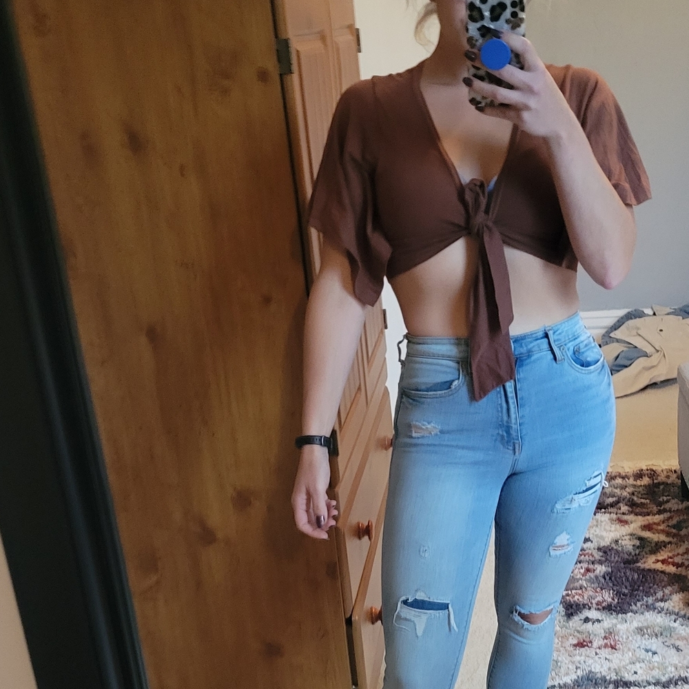 Y2K Cropped Cardigan 🤎 - Picture 2 of 4